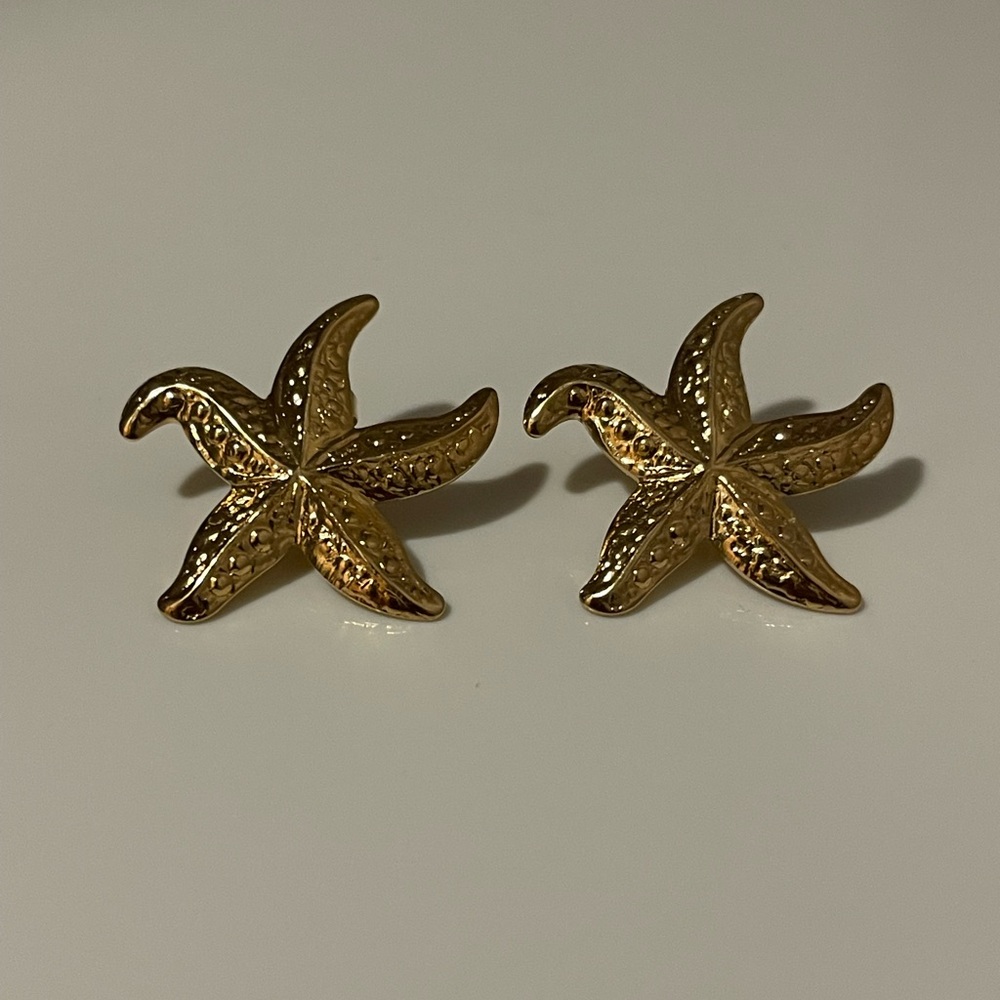 Avon 1987 Starfish Goldtone Metal Earrings